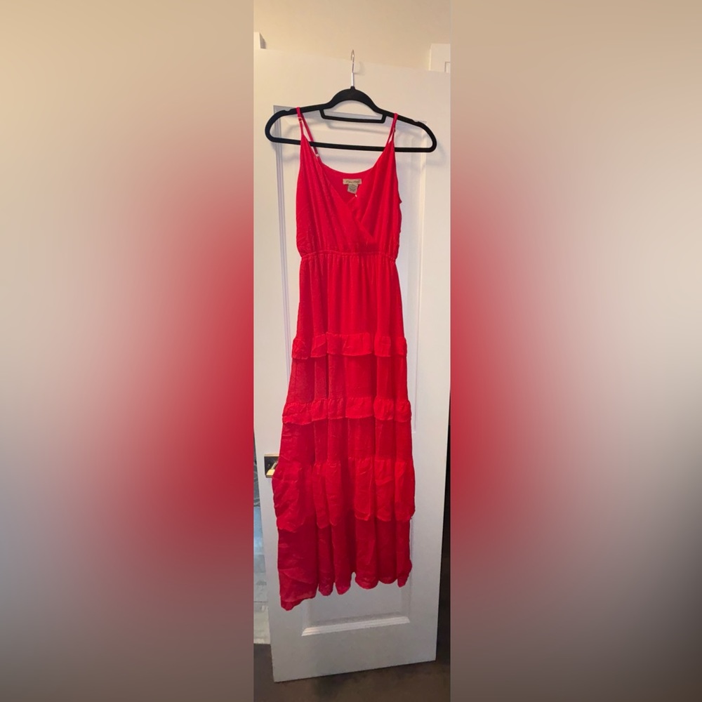 This has only been worn ONCE❤️